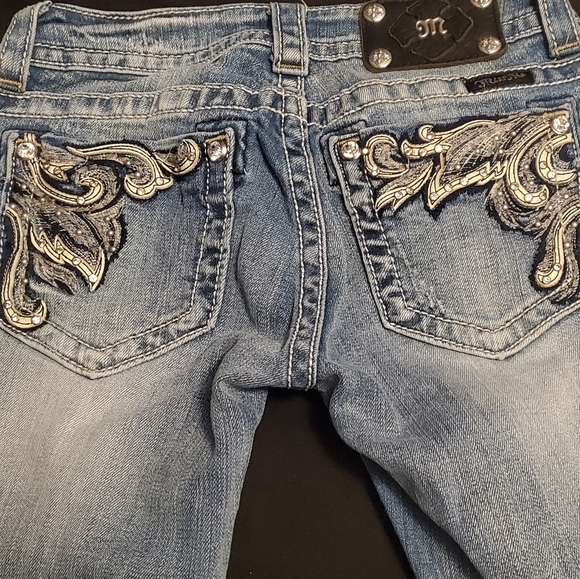 NWOT! Miss Me Light Wash Skinny Jeans - Picture 5 of 7